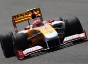 开云体育官网-雷诺车队力克红牛车队，阿隆索扛起全队