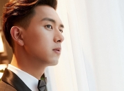 开云体育入口-绿茵密码，当曼城蓝对上德意志白，格纳布里如何点燃一场跨越身份的对话