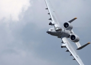 开云下载-绿茵对决与奢侈品战争，范戴克爆发之夜，哥斯达黎加如何血拼罗马？