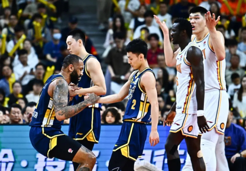 球队连败局面不乐观,球员面临压力巨大的简单介绍 球队连败局面不乐观,球员面临压力巨大的简单介绍