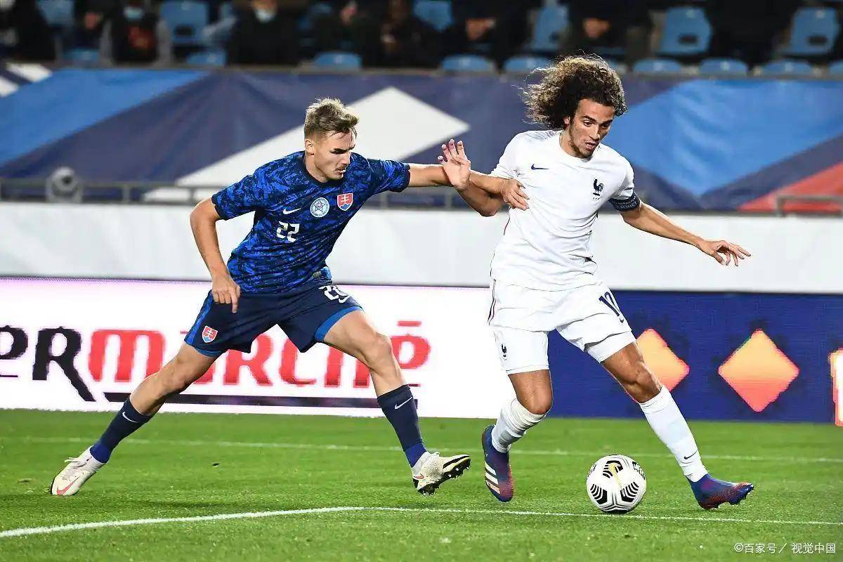 斯洛伐克队在欧预赛中面对挑战勇敢拼搏的简单介绍