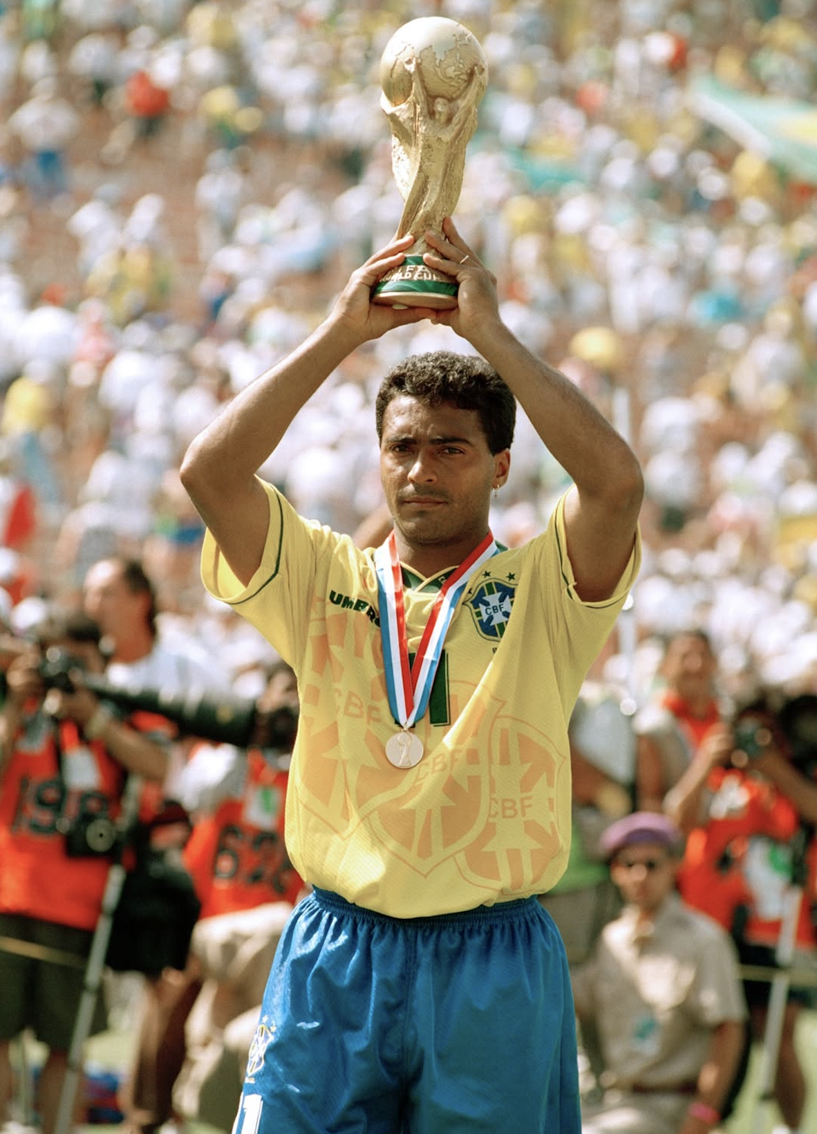 罗马尼亚选手斩获佳绩,勇夺冠军 罗马尼亚选手斩获佳绩,勇夺冠军