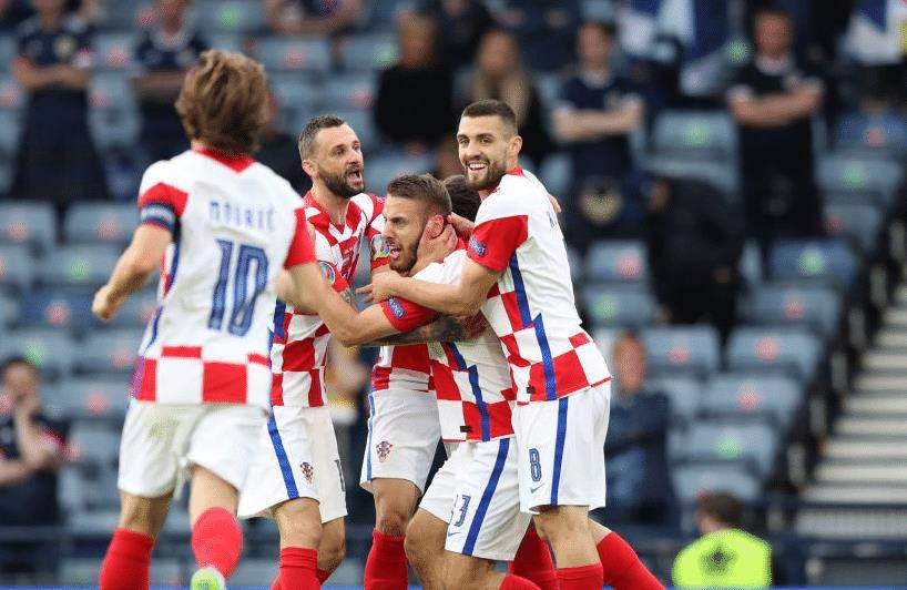 关于克罗地亚队客场战胜斯洛文尼亚，取得重要胜利的信息