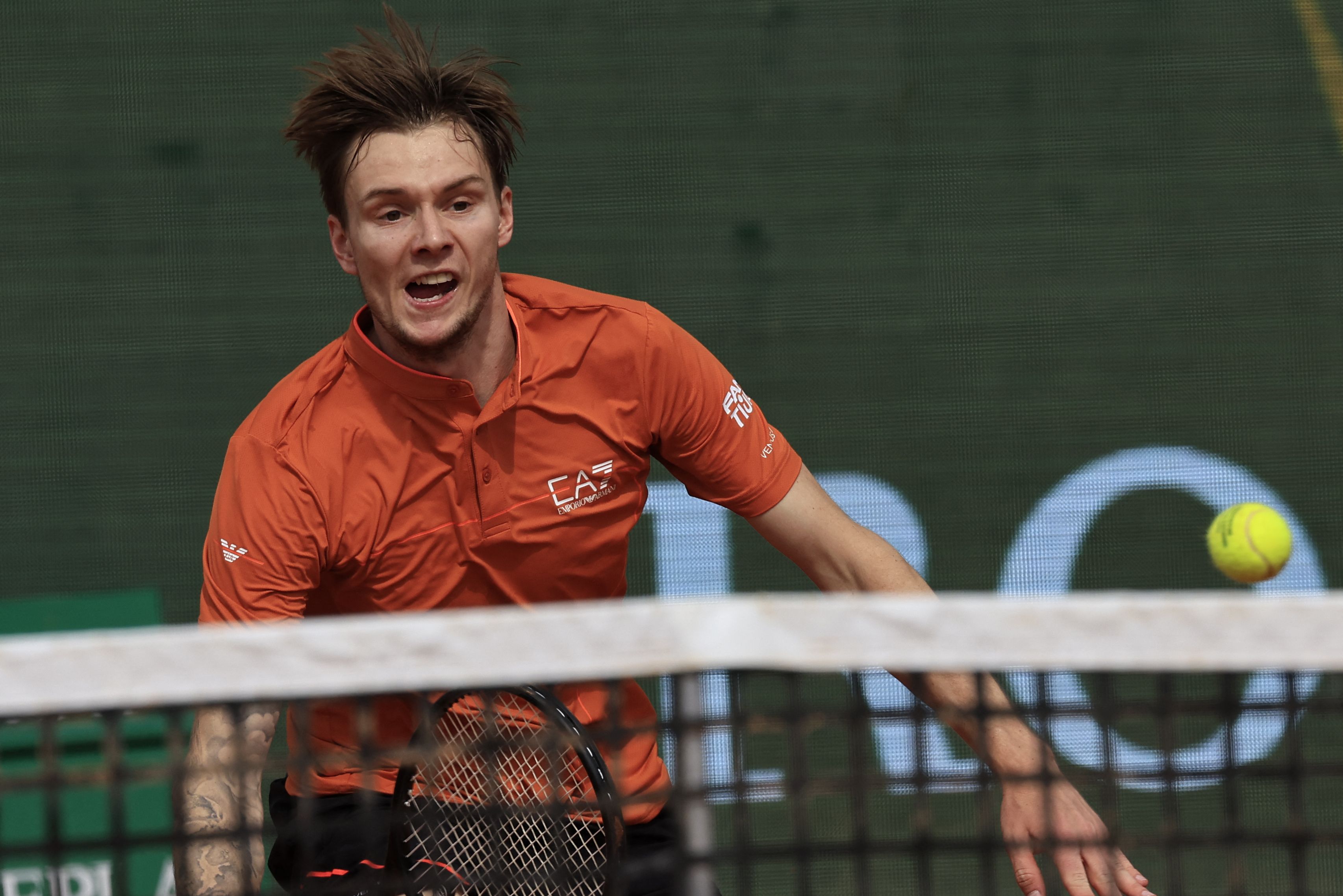 温网碾压蒙特卡洛大师赛，兹维列夫点燃赛场