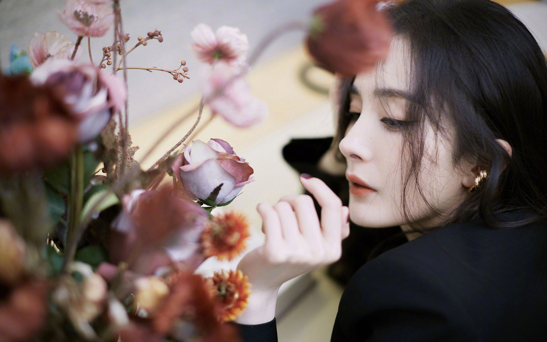 越位线,也是赛车的起跑线